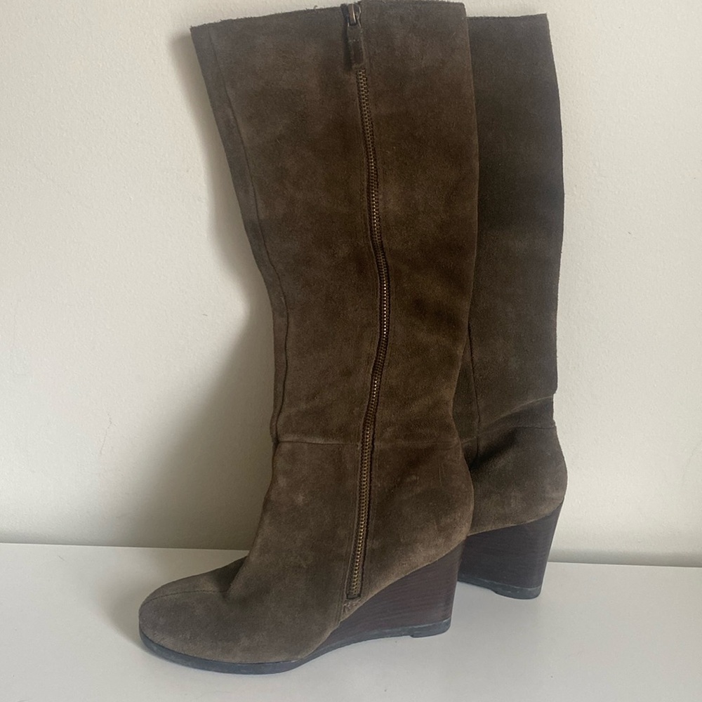 Franco Sarto Wedge Knee High Suede Boots Size 7 Moss Green Brown Full Side Zip